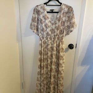 Express Women’s Dress Long White Gold Floral Boho Maxi Flowy Size M